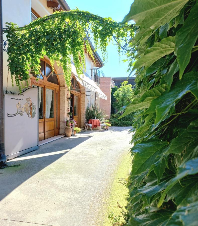 Agriturismo Melo In Fiore Con Camere E Colazioni Nella Zona Del Prosecco Docg Asolo Maser Ngoại thất bức ảnh
