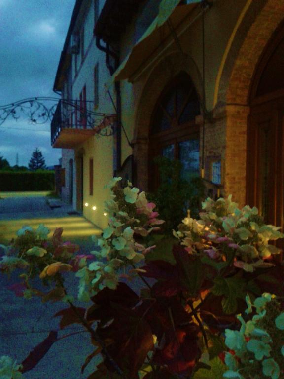 Agriturismo Melo In Fiore Con Camere E Colazioni Nella Zona Del Prosecco Docg Asolo Maser Ngoại thất bức ảnh