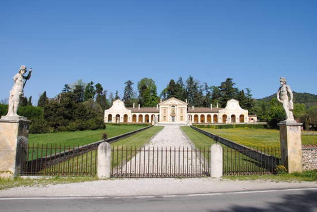 Agriturismo Melo In Fiore Con Camere E Colazioni Nella Zona Del Prosecco Docg Asolo Maser Ngoại thất bức ảnh